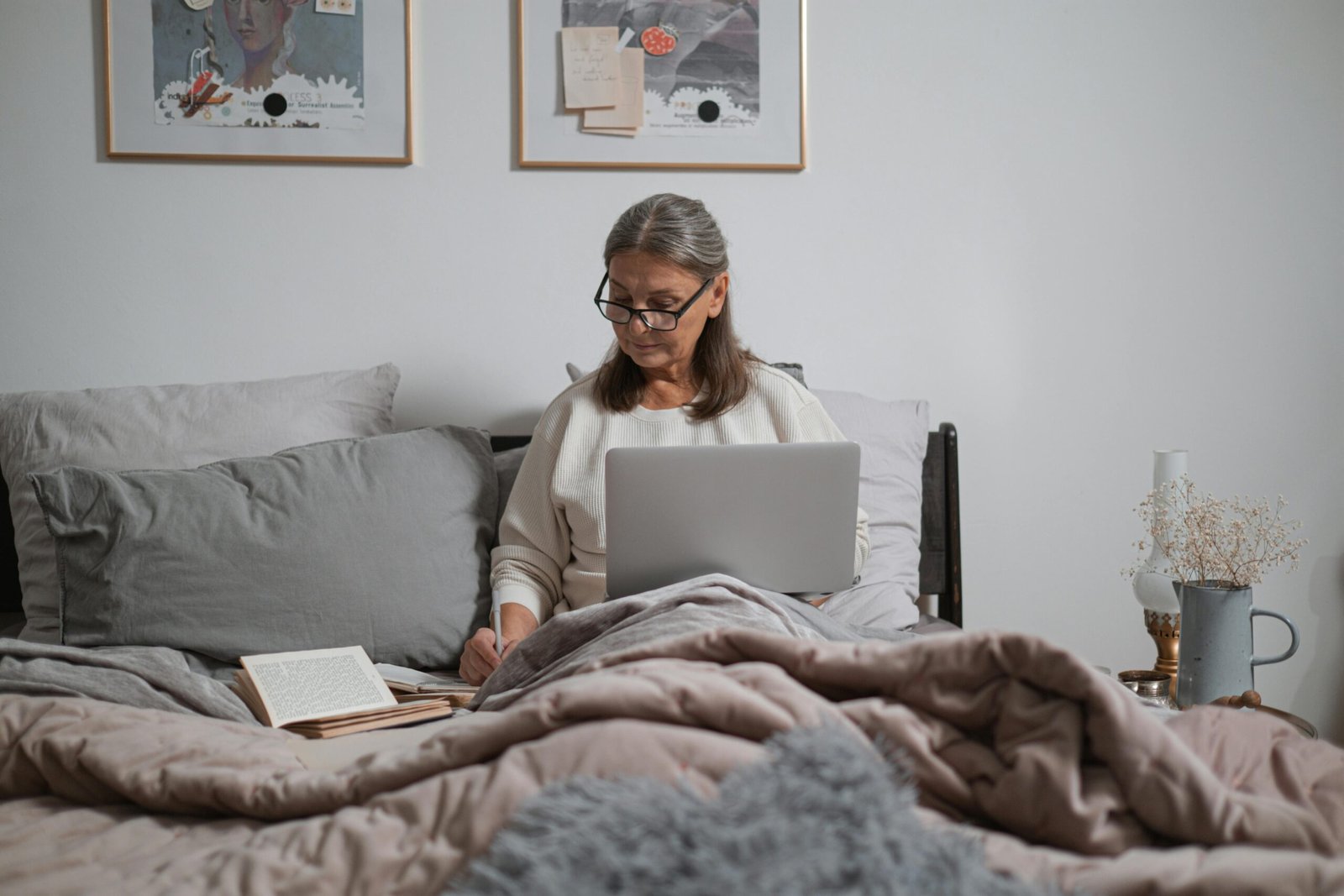 Comfortable Bedroom for Seniors